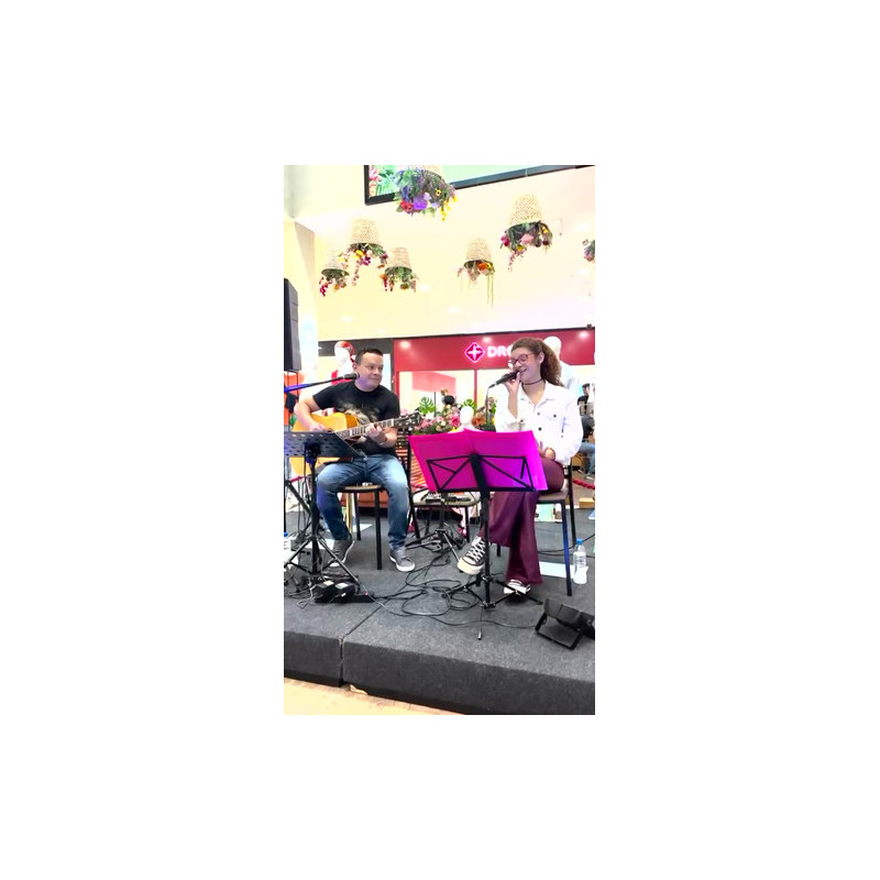 Duo de vozes e violão